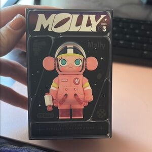 Molly Series 03 Explorer Figure
